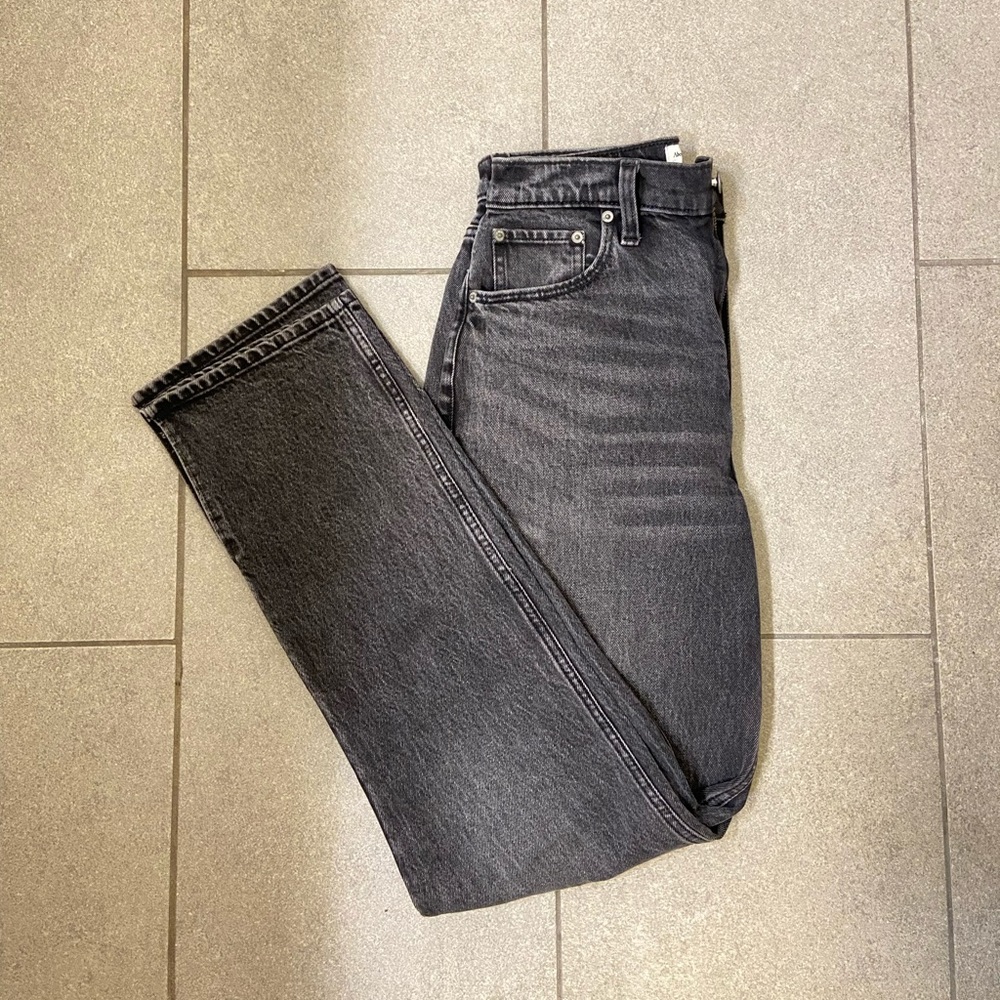 Abercrombie & Fitch NWT The 90’s Straight Ultra High Rise- Curve Love